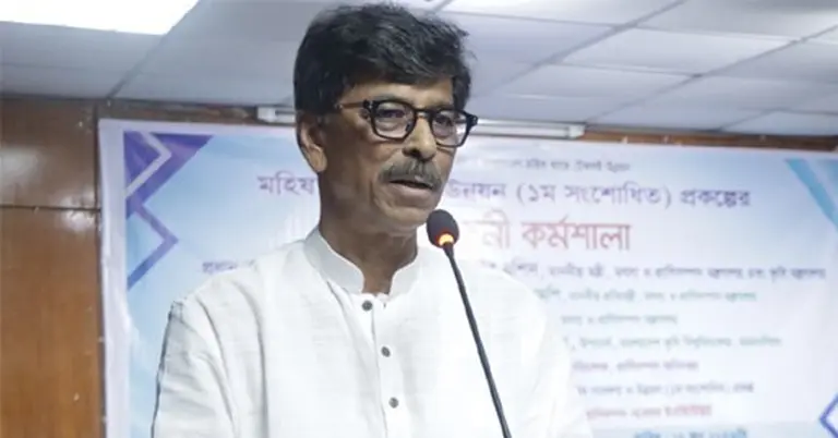 কৃষি এবং মৎস্য ও প্রাণিসম্পদ মন্ত্রী মোহাম্মদ আমিন উর রশিদ